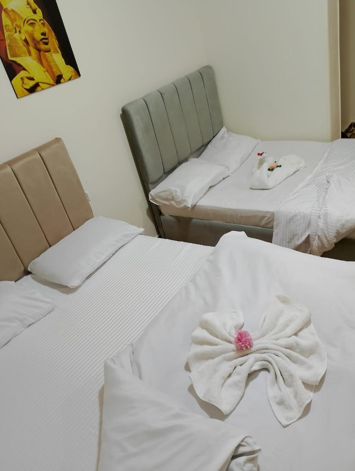 Pyramid Stars Inn Nazlet el-Sîsi Exterior foto