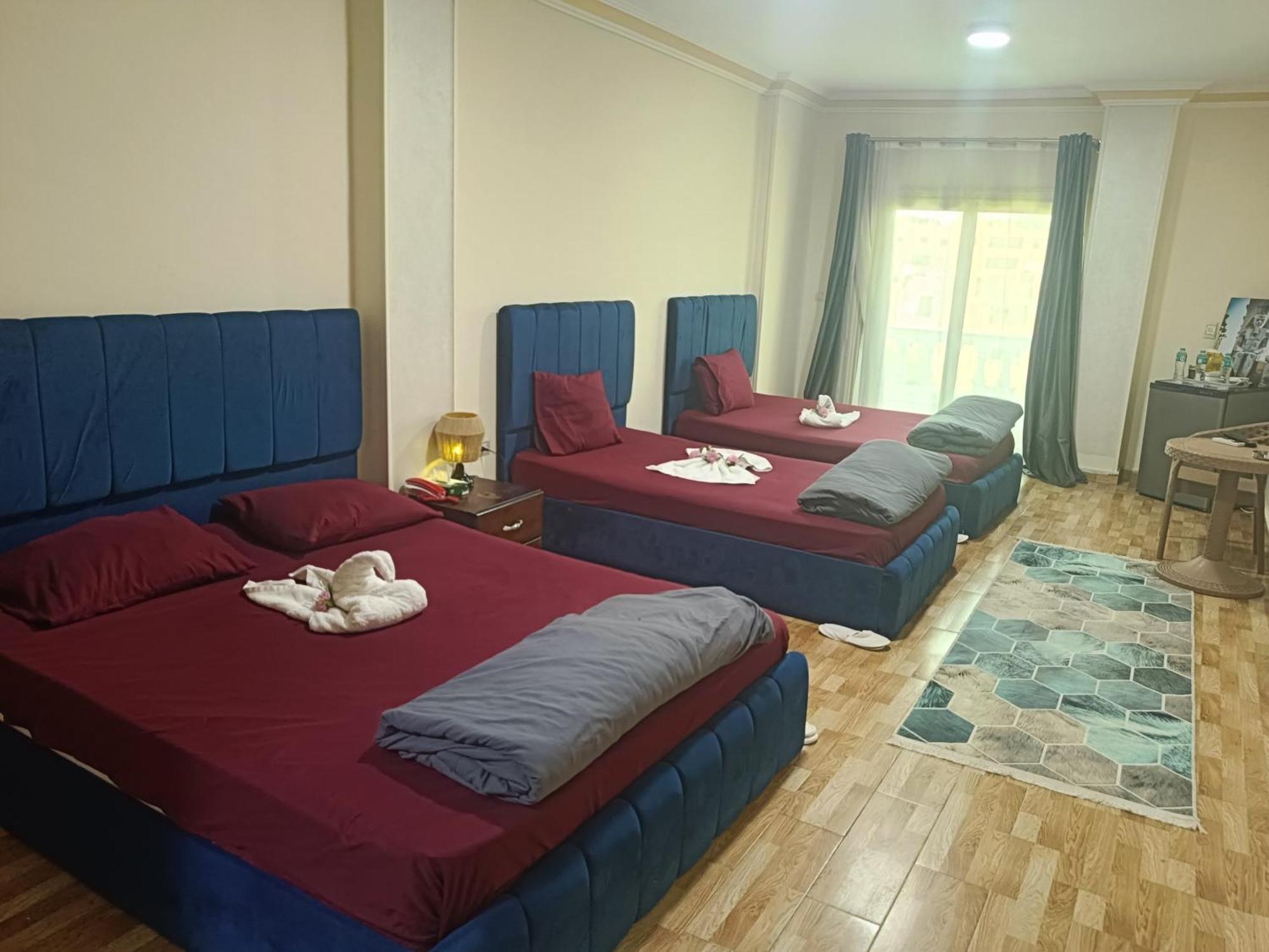 Pyramid Stars Inn Nazlet el-Sîsi Exterior foto