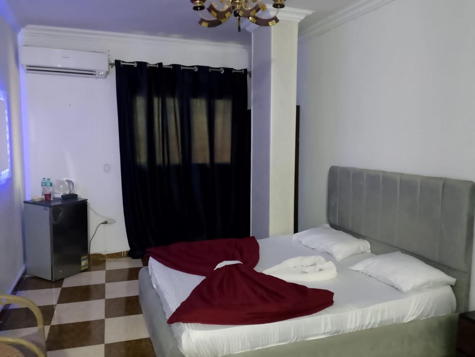 Pyramid Stars Inn Nazlet el-Sîsi Exterior foto